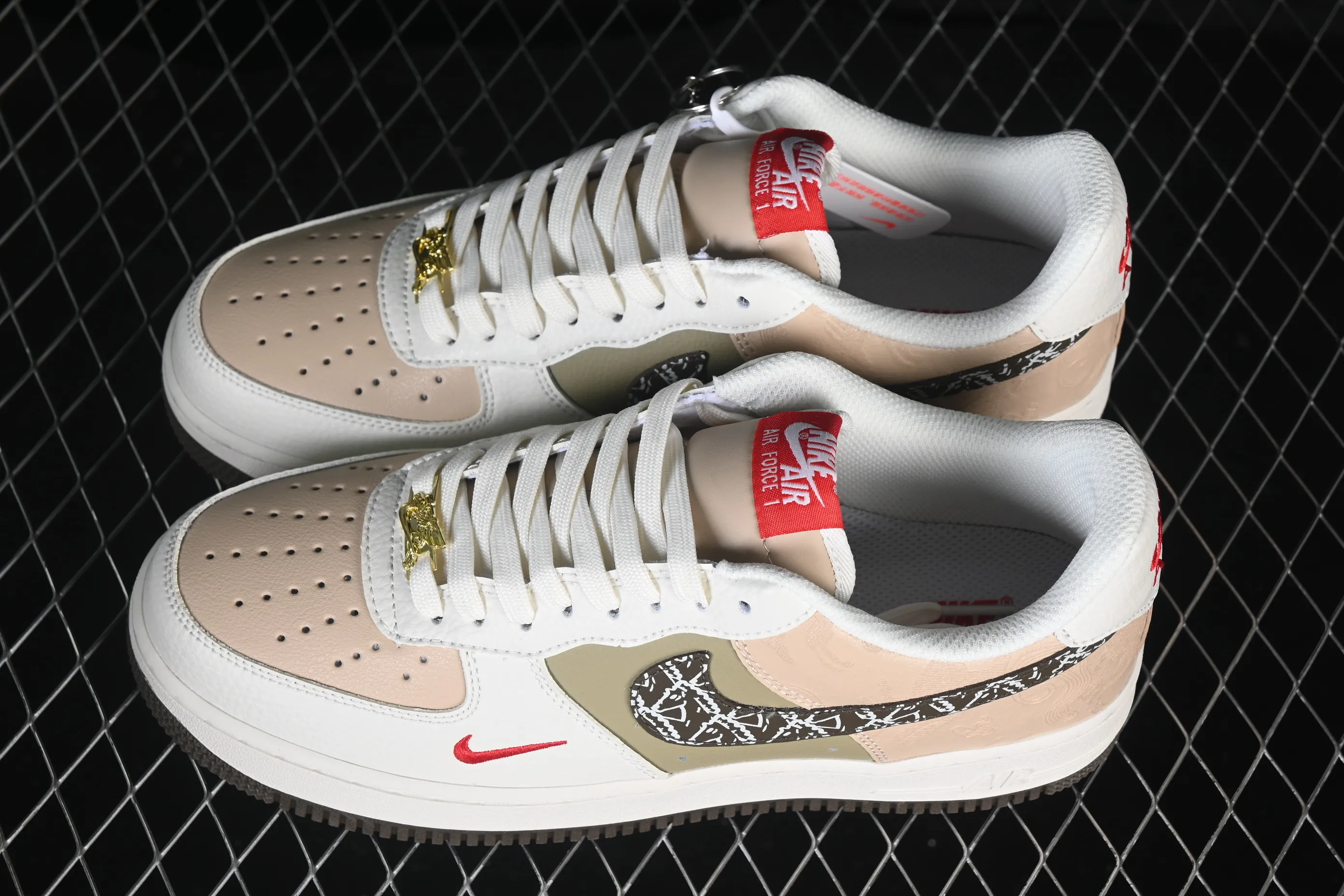 All categories Nk Air Force 1 Air Force series Nk Air Force 1 Low Air Force low top Nike Air Force 1'07 Low Year of the Horse limited edition plain brown condensed smoke Air Force 1 low top casual sneakers NH0601-537
